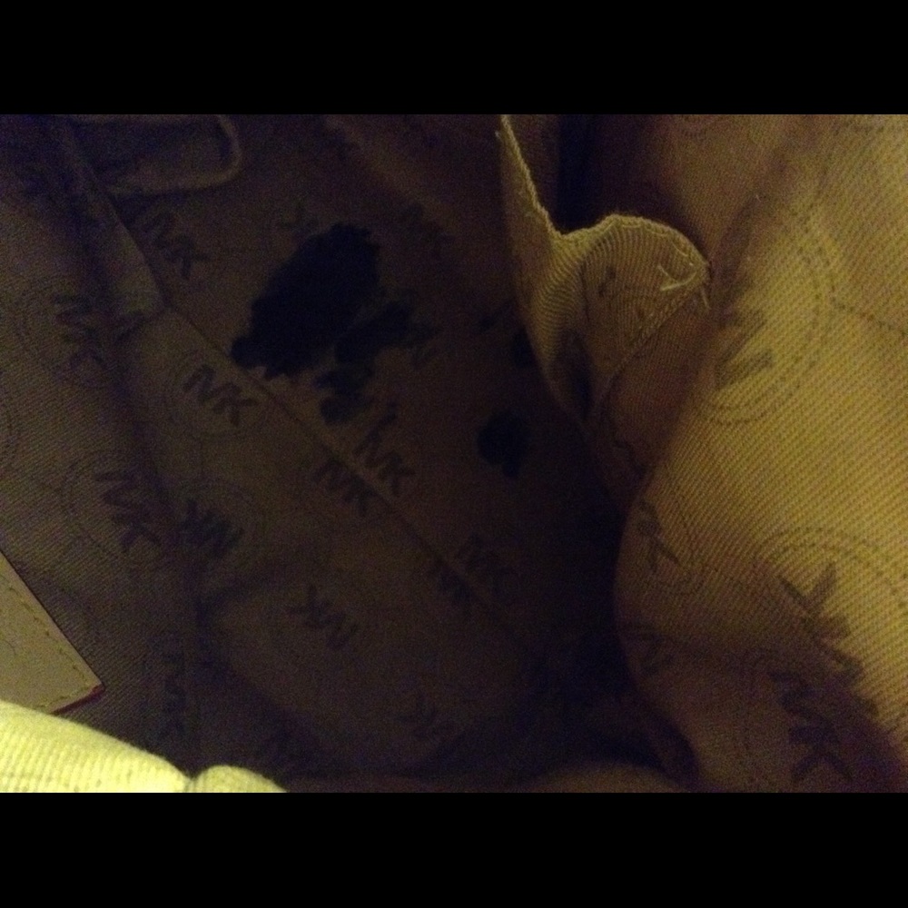 Cute purse - Picture 4 of 4